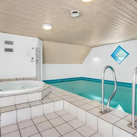 Tatil Evi Pet Friendly In Romo With Indoor Swimming Pool